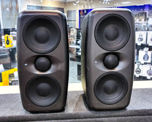 IK Multimedia - iLoud MTM MkII Compact Studio Monitor with ARC Measurement Mic - Black (Pair)